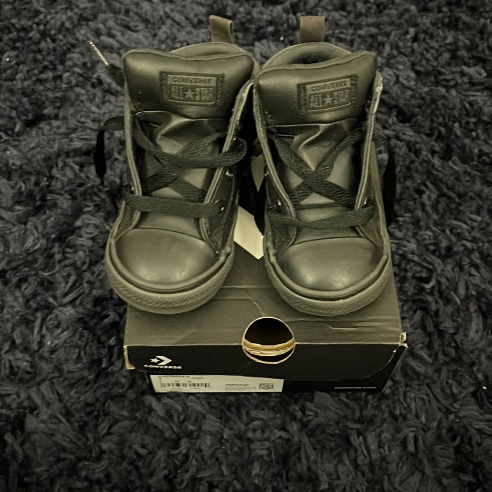Converse unisex sneakers